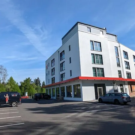 Smart&Stay Aparthotel Saarbrücken Süd - kontaktloser Self Check-In-3